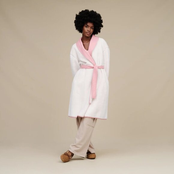 UGG Size 6 Chestnut Brown Suede Dakota Sheepskin Lined Moccasin Slippers Shoes - Picture 2 of 16